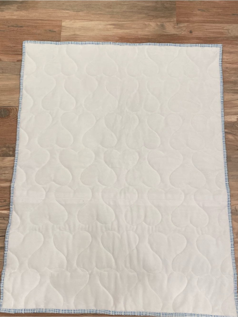 Baby quilt blanket cottage soft blue  - Handmade beautiful blue & white - Picture 2 of 2